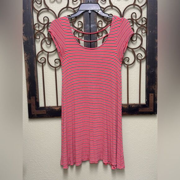 American Eagle Outfitters Dresses & Skirts - American Eagle Outfitters short sleeve mini dress